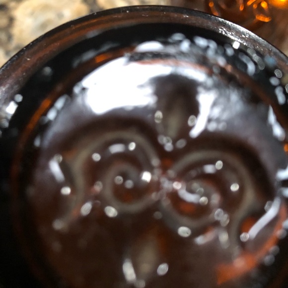 Vintage Style Fleur De Lis Design Amber Brown Glass Apothecary Jars (2) 9-1/4" - Picture 9 of 11